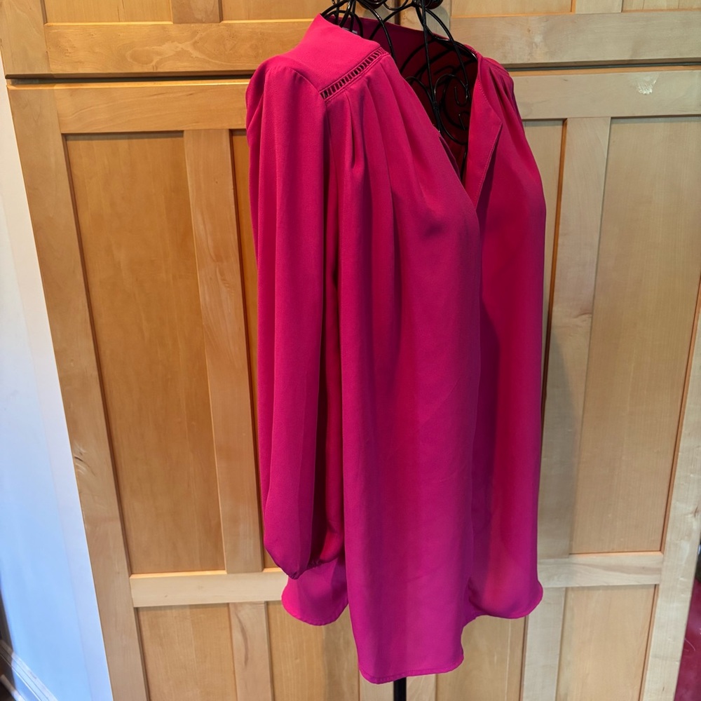 Pleione Fuchsia Blouse size Small